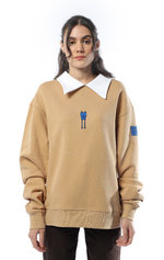 MZ sweater with white collar